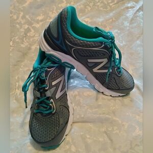 New Balance Women's Gray and Teal Running Shoes